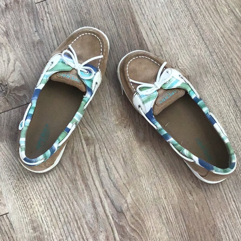 Speedy topsiders